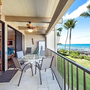  Holiday home Oceanfront 1 Bedroom 2 Bathroom With Large Lanai - Kona Bali Kai 218 United States